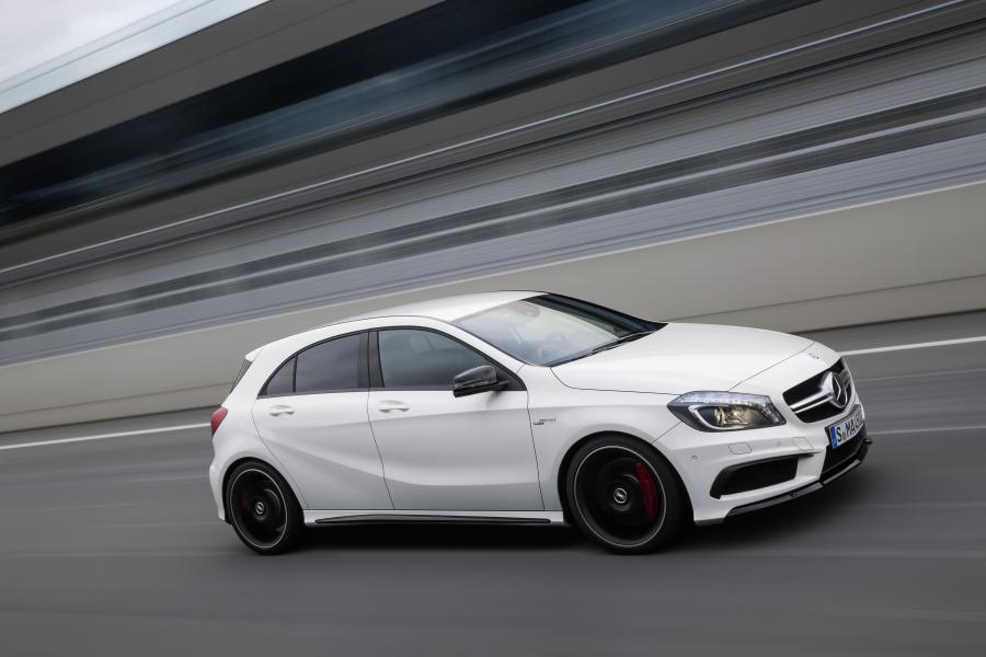  Mercedes-Benz A45 AMG 2013 года  (фото 13 из 55)